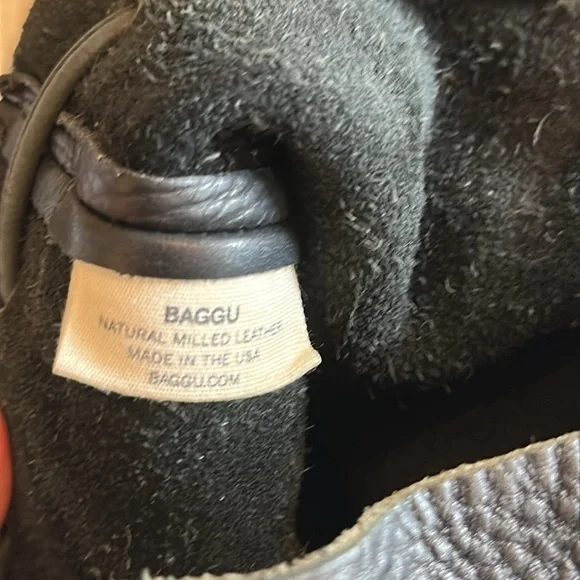 BAGGU Black Leather Bucket Bag - Crossbody - Picture 9 of 9